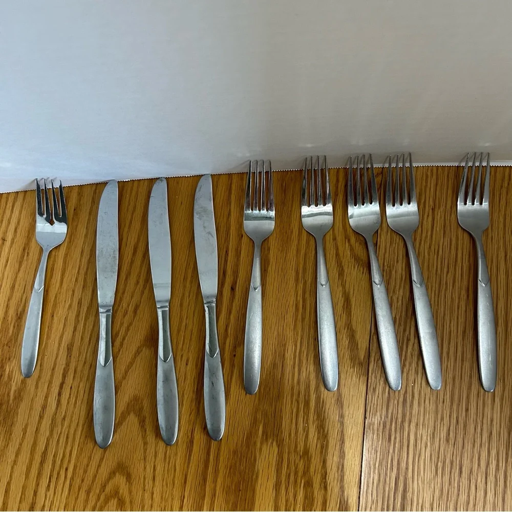 Cambridge Silversmiths Satin Flatware Set 5 Forks 4 Knives Stainless St 9 Pieces